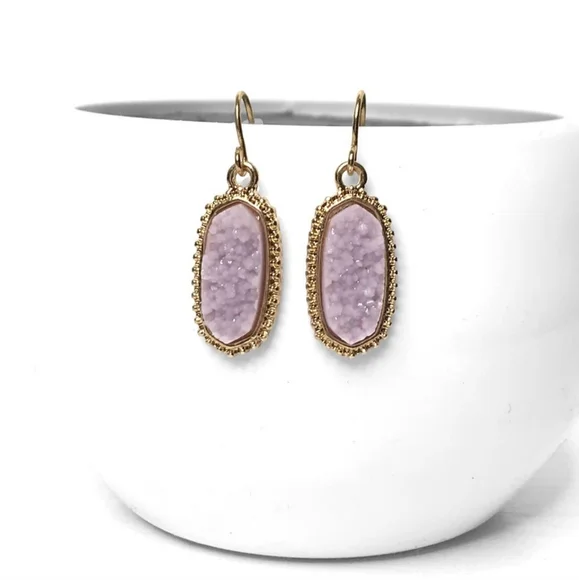 LAST PAIR of these Gorgeous Lavender and Gold Toned Dangle Fishhook Earrings - Picture 4 of 5